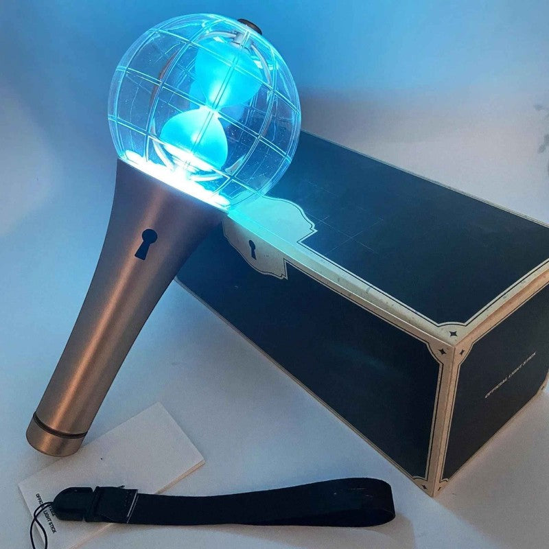 ATEEZ Lightstick Ver.2 LIGHTINY - ATEEZ