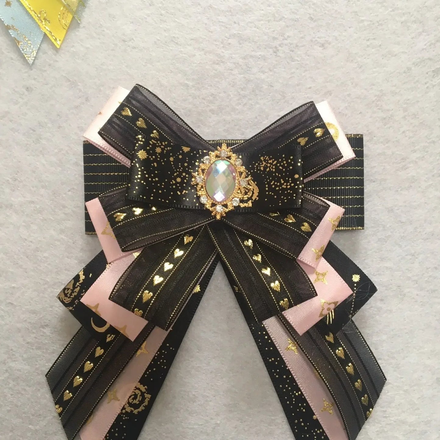 Vintage Court Style Lightstick Bow 7